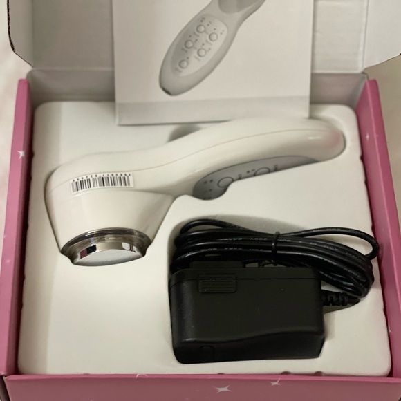 Ultrasonic IPL import light to enhance the facial wrinkles and skin cleanser​ - Picture 5 of 5